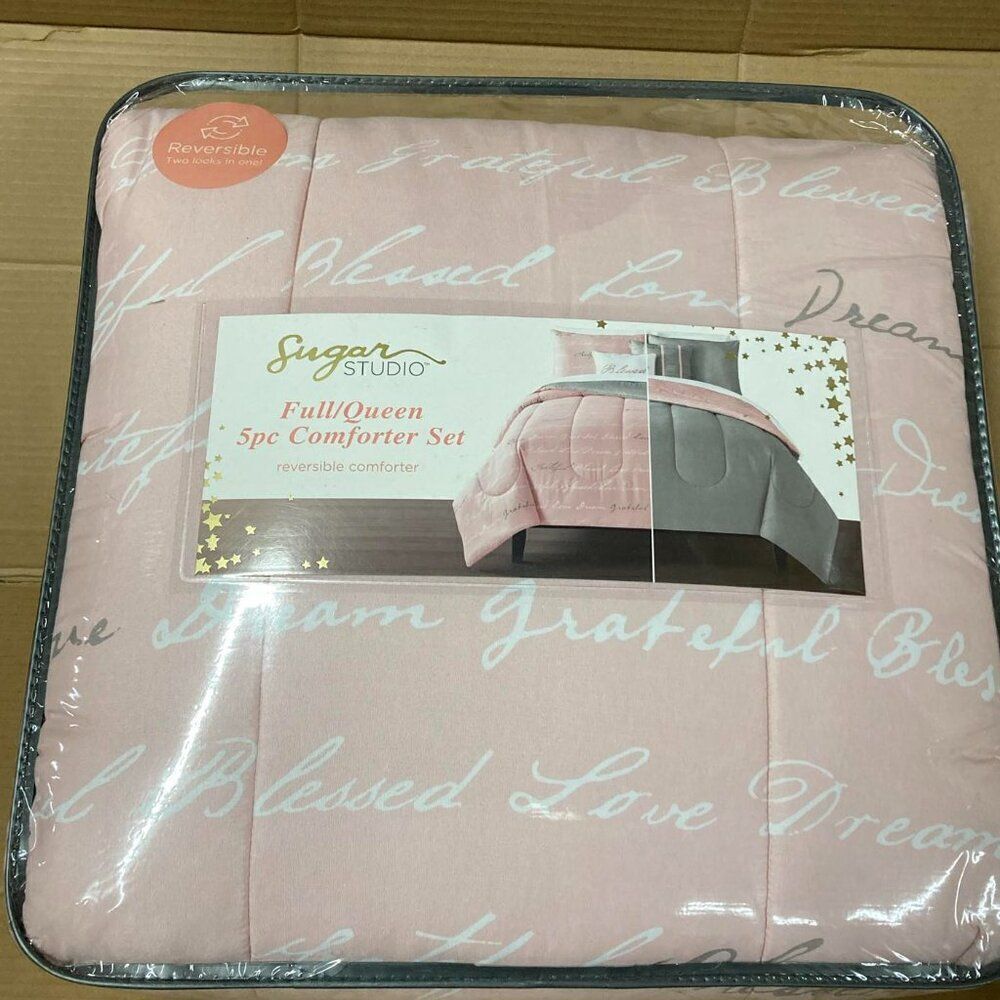 Grey and Pink Full/Queen Comforter NEW